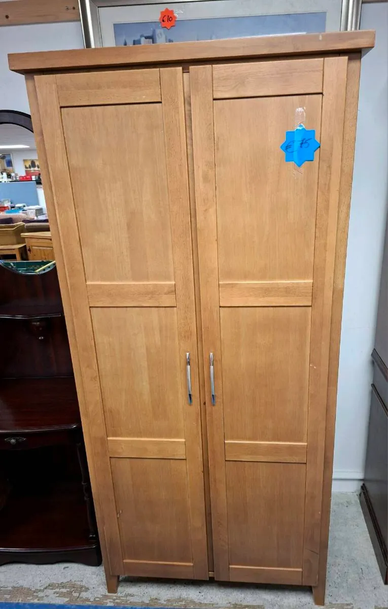 OAK STYLE WARDROBE - Image 1