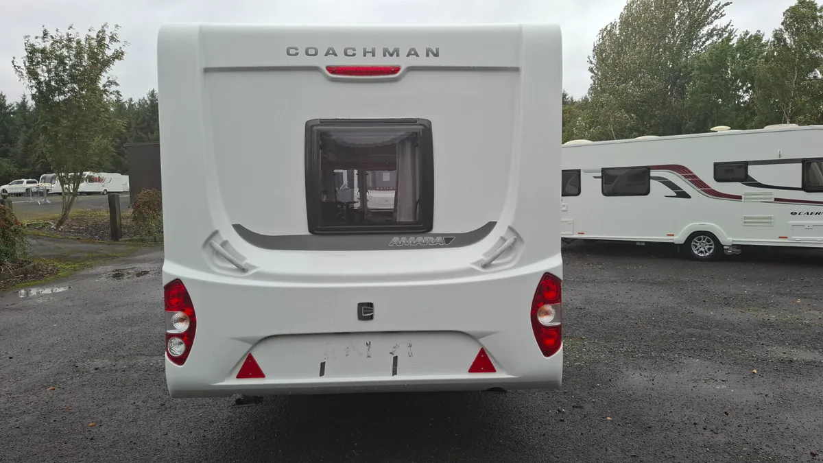 Coachman Amara 6 Berth Caravan - Image 4