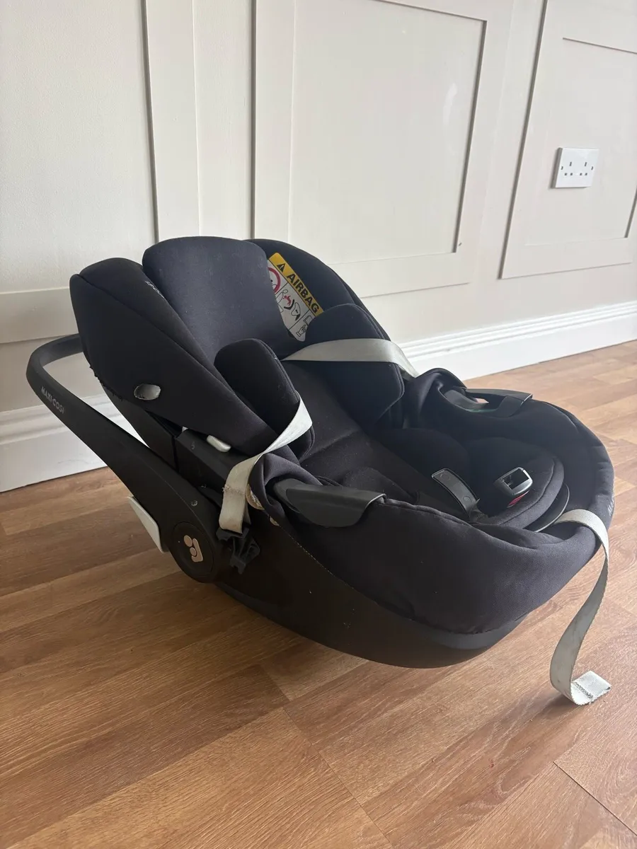 Maxi- Cosi Pebble 360 Pro & Family fix 360 - Image 4