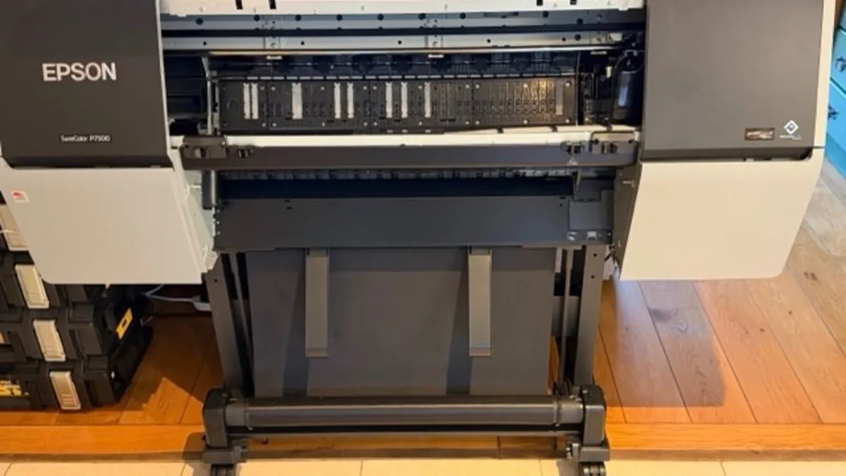 Epson SureColor SC-P7500 Large Format Print - Image 1