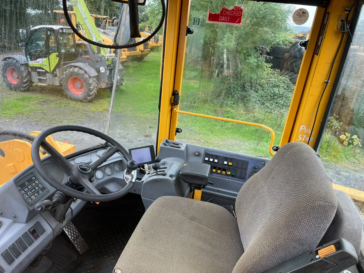 Volvo L70C Loading Shovel - Image 3