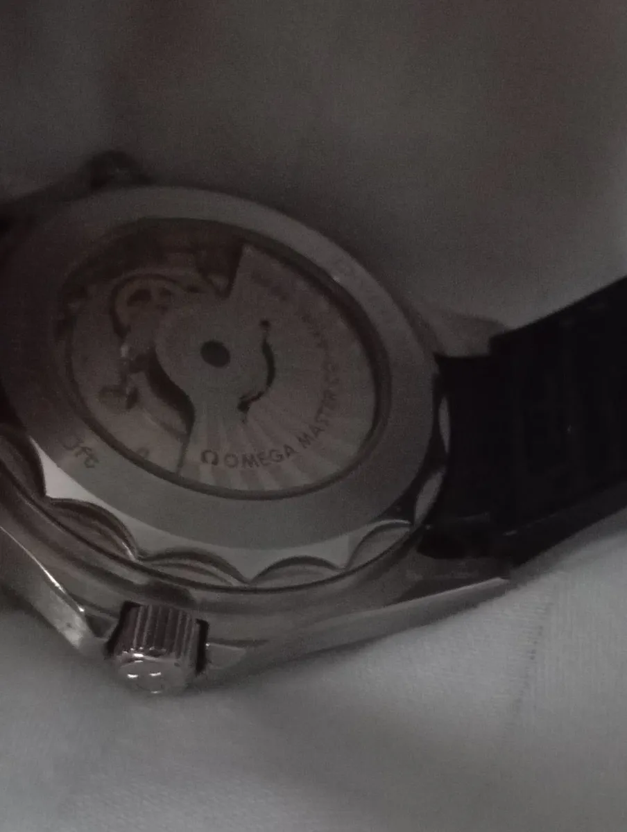 Seamaster 300 watch - Image 3