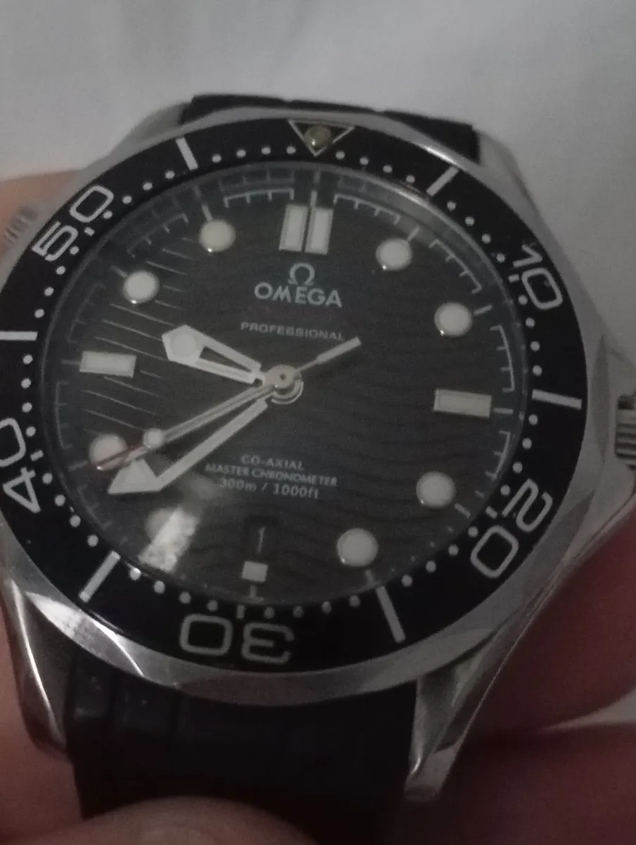 Seamaster 300 watch - Image 4