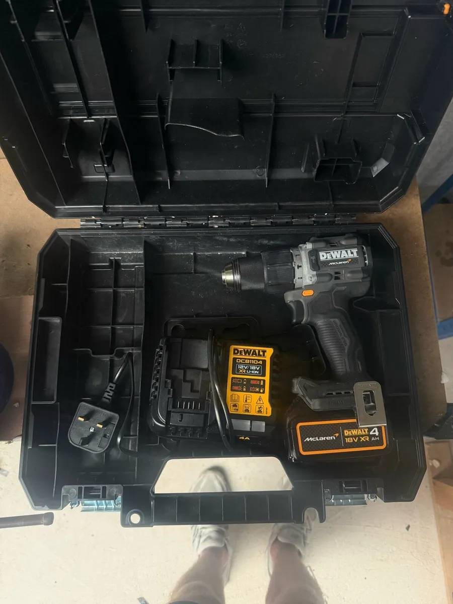 DeWalt X McLaren F1 18V XR brushless combi kit - Image 1