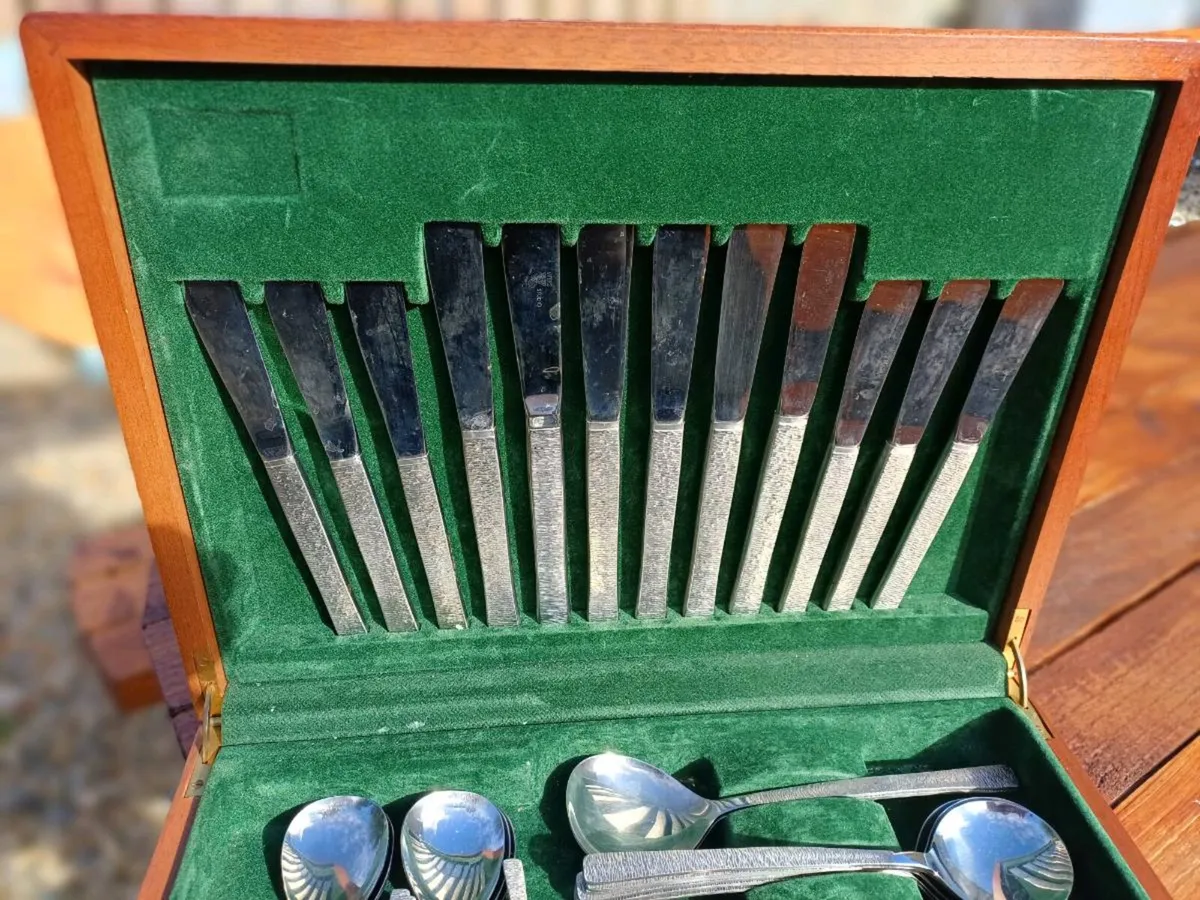 1960s Viners Stainless Steel Cutlery Set - Image 3