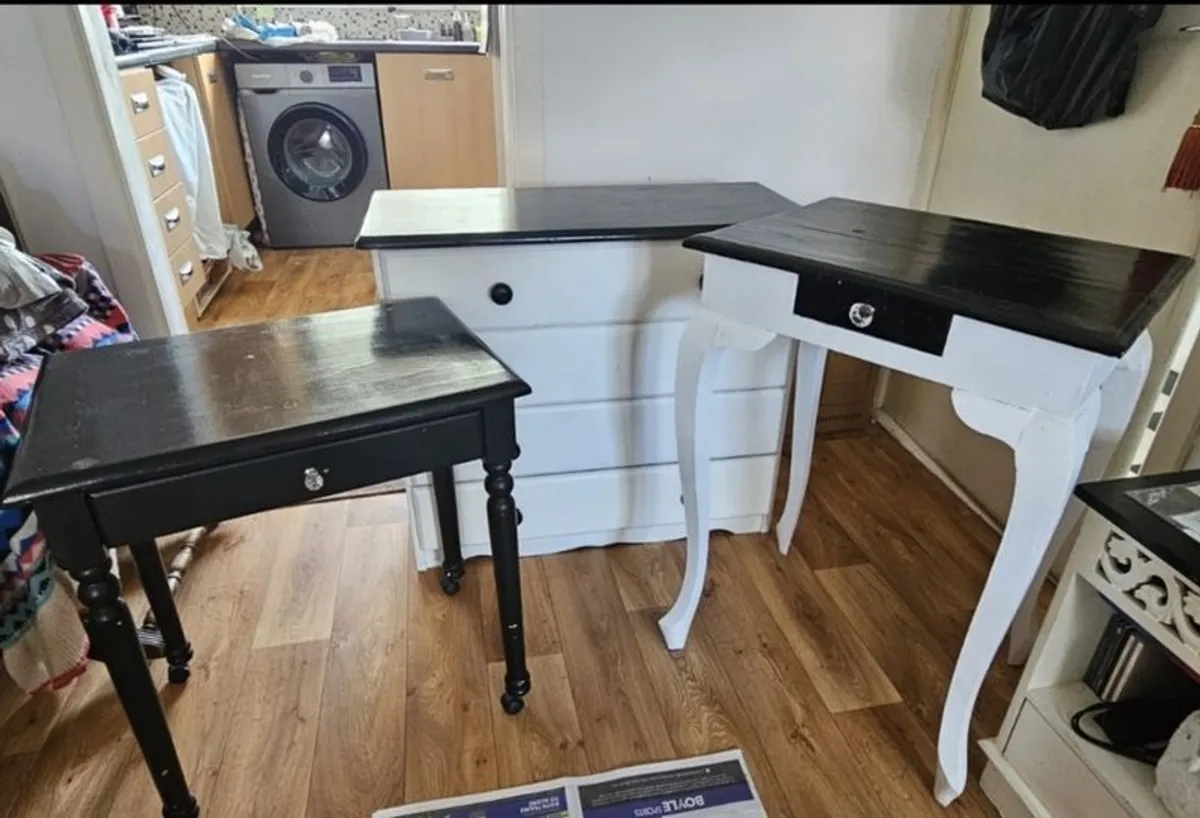 Chest of drawers + 2 side tables - Image 2
