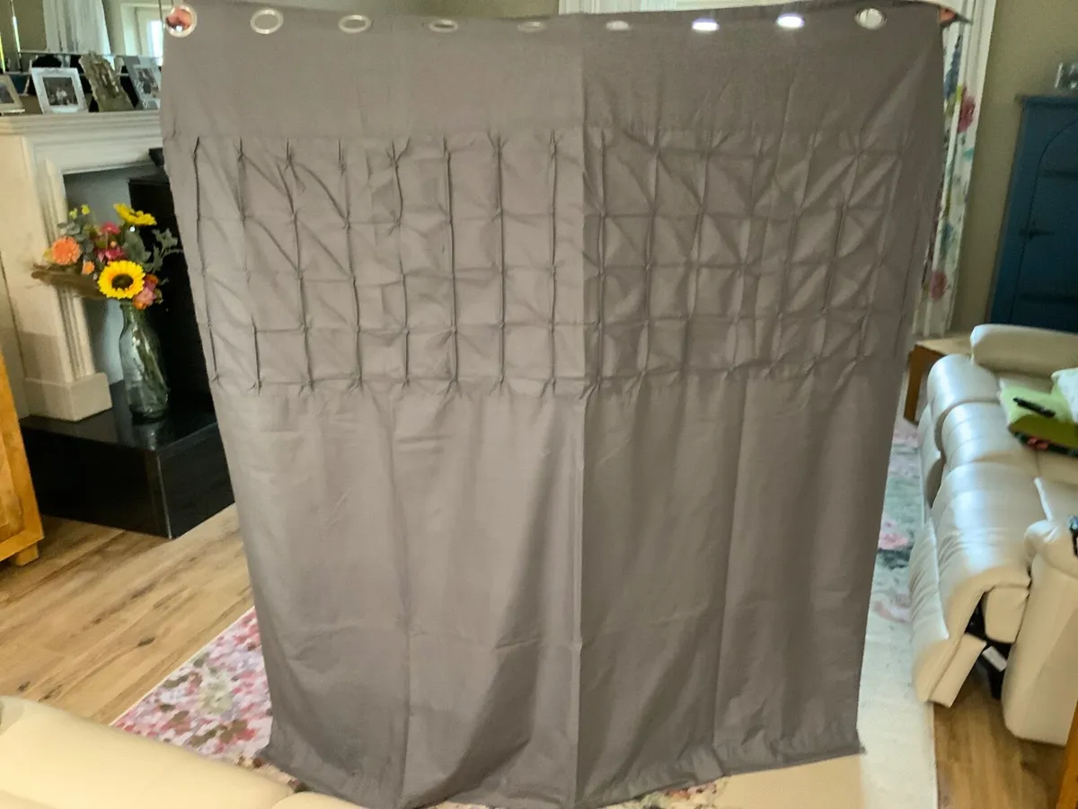 Eyelet Curtains, black out. - Image 1