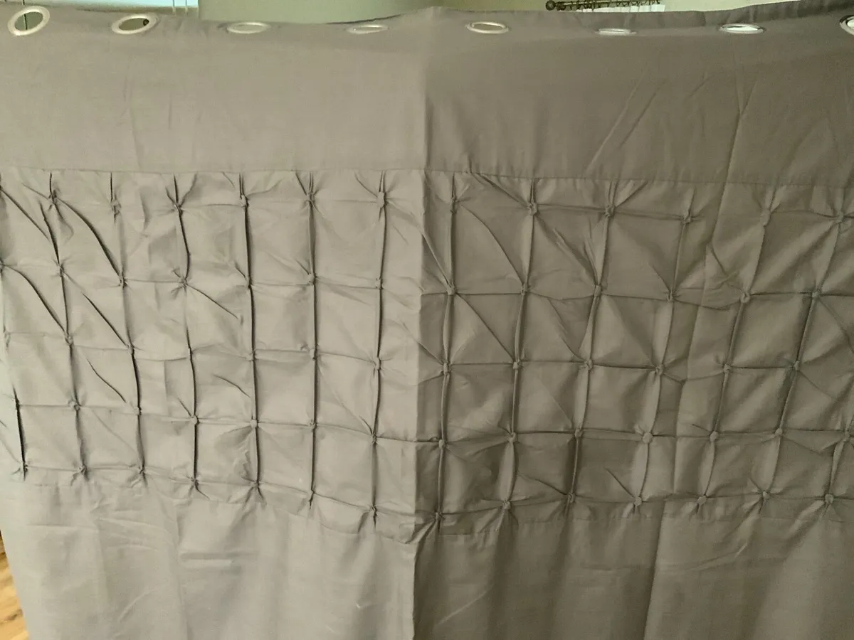 Eyelet Curtains, black out. - Image 2