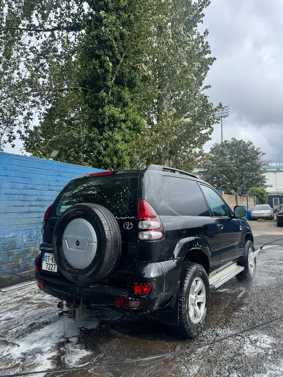Toyota LANDCRUISER LC SWB 3 DR - Image 2