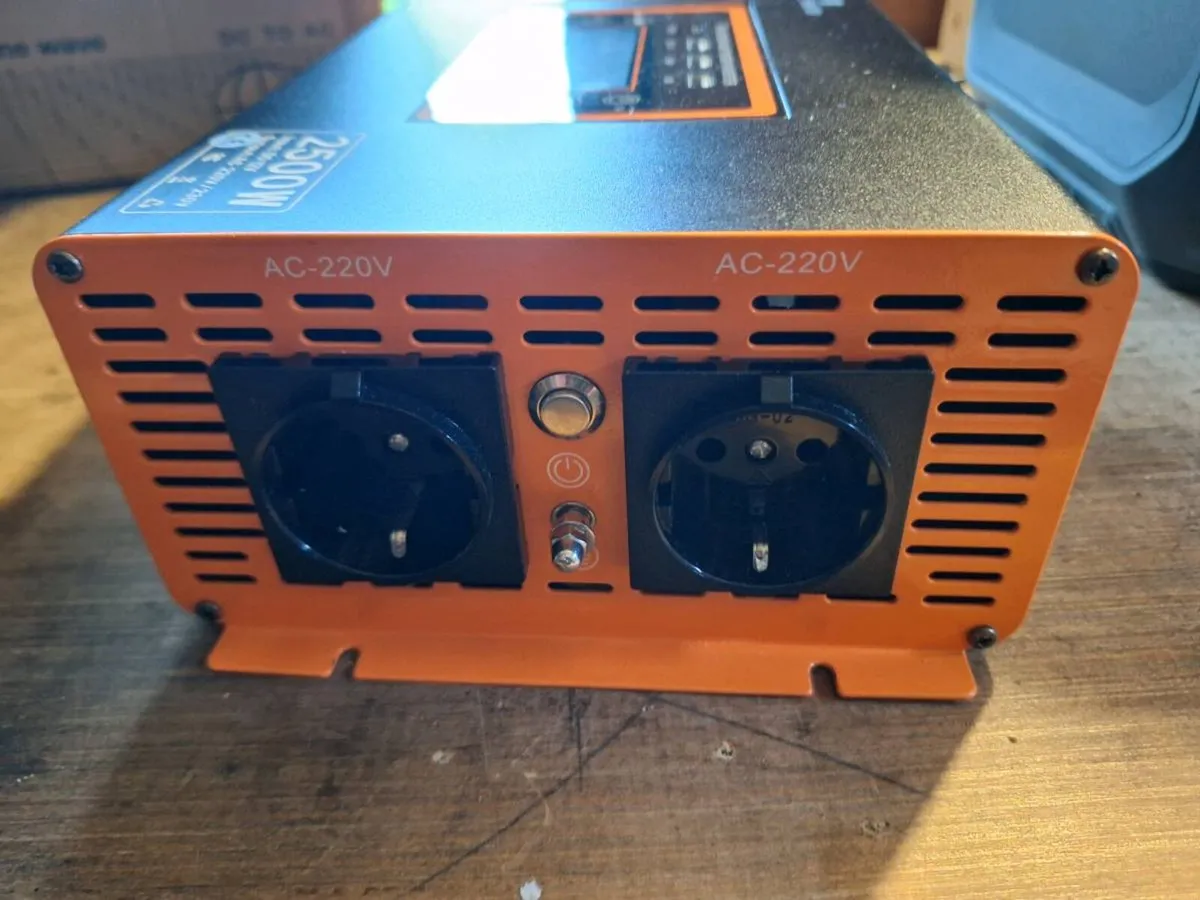 Puresine inverter 12v. And MPPT Charge Controller - Image 4