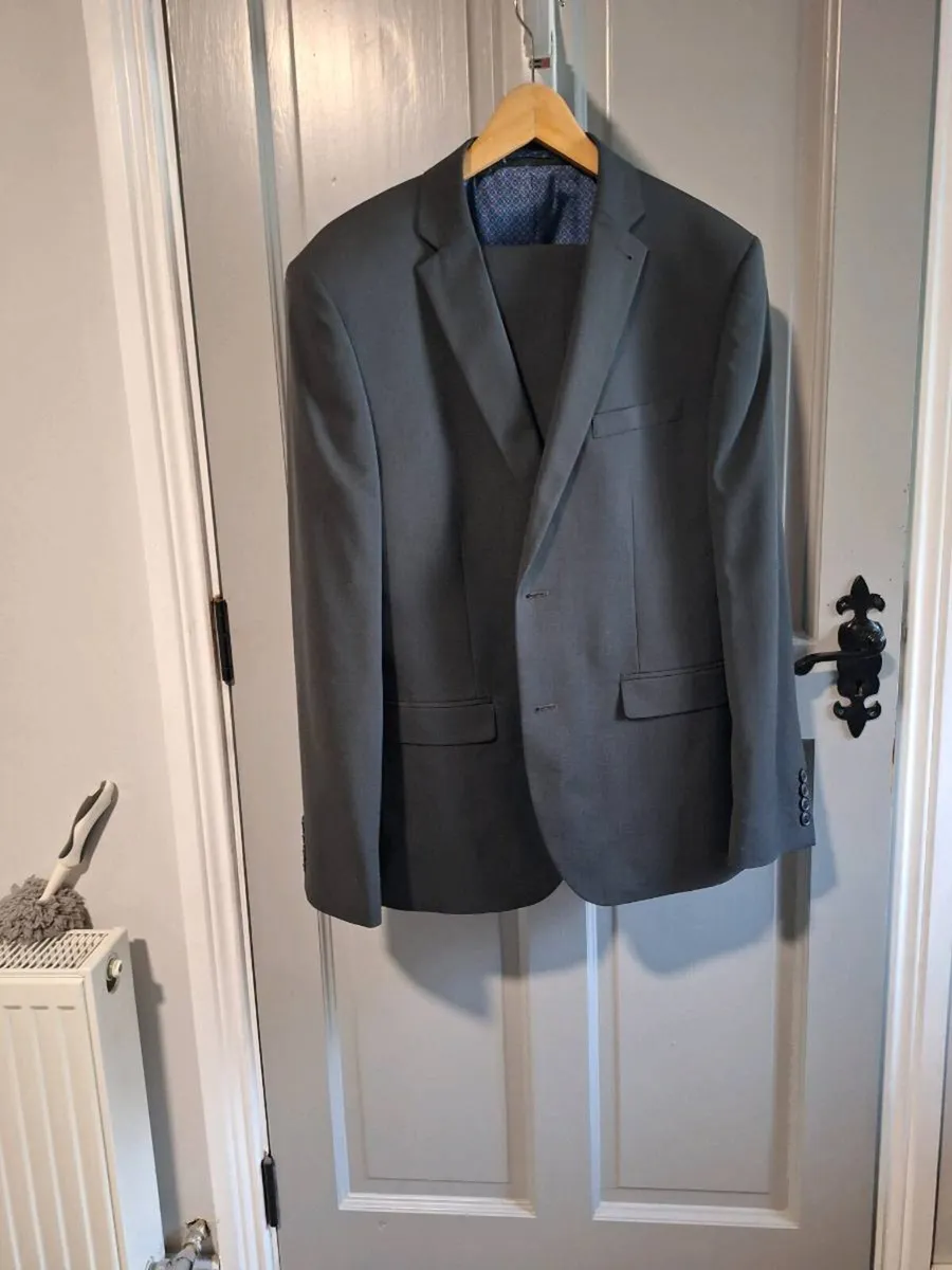 Mens suit