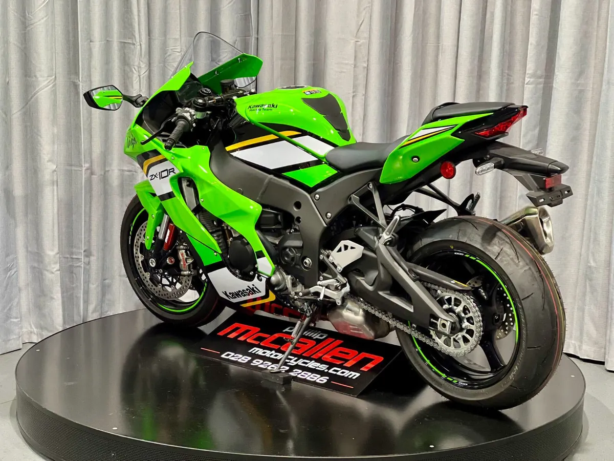 2025 Kawasaki ZX-10R - Image 3