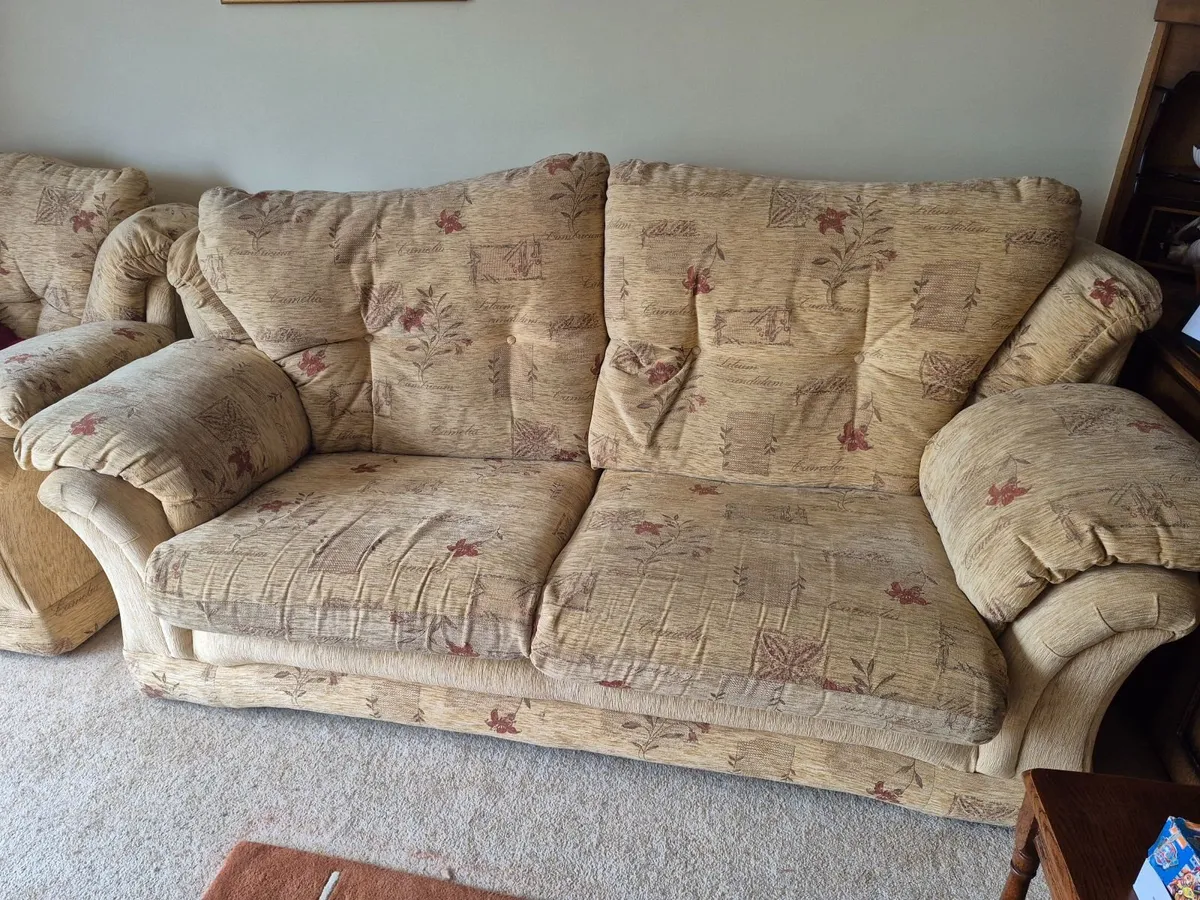 Suite of furniture - Image 4