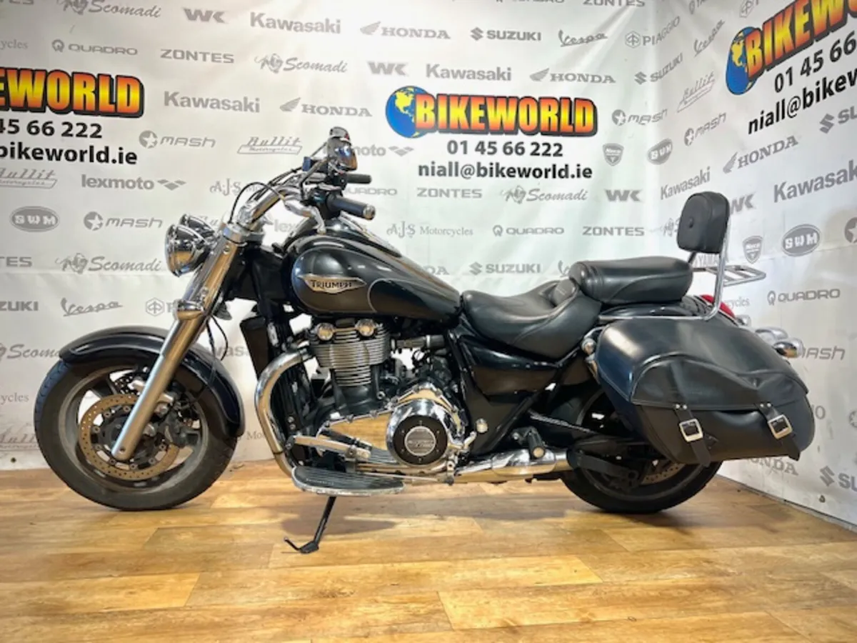 PRE-OWNED Triumph Thunderbird 2014 - Image 3