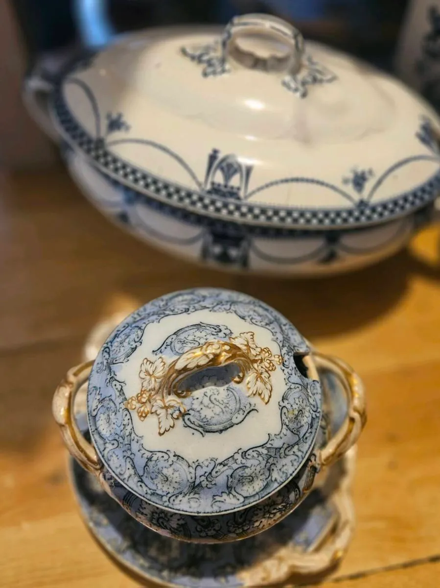 Job Lot of Decorative Blue Themed Delph Ceramic It - Image 4