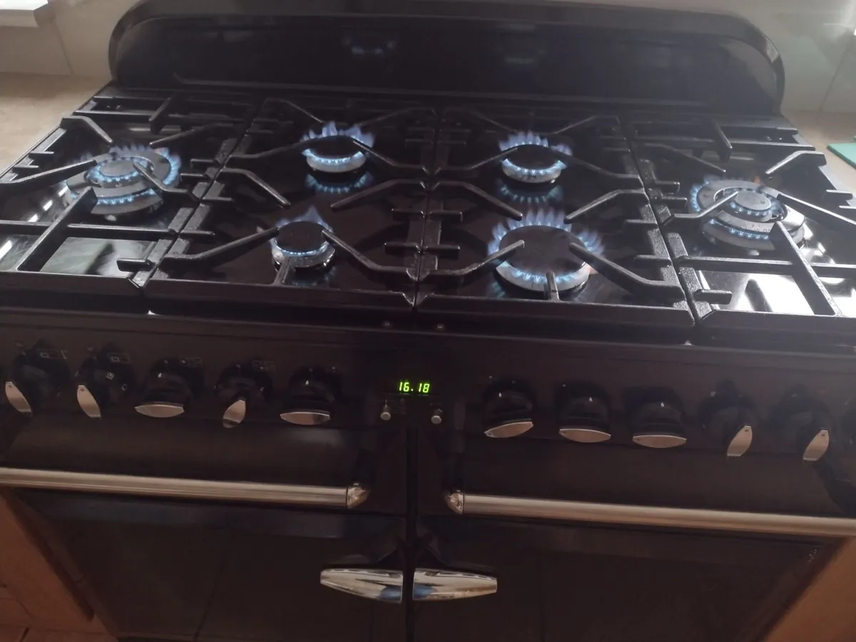 Stanley Supreme deluxe Gas electric cooker - Image 3