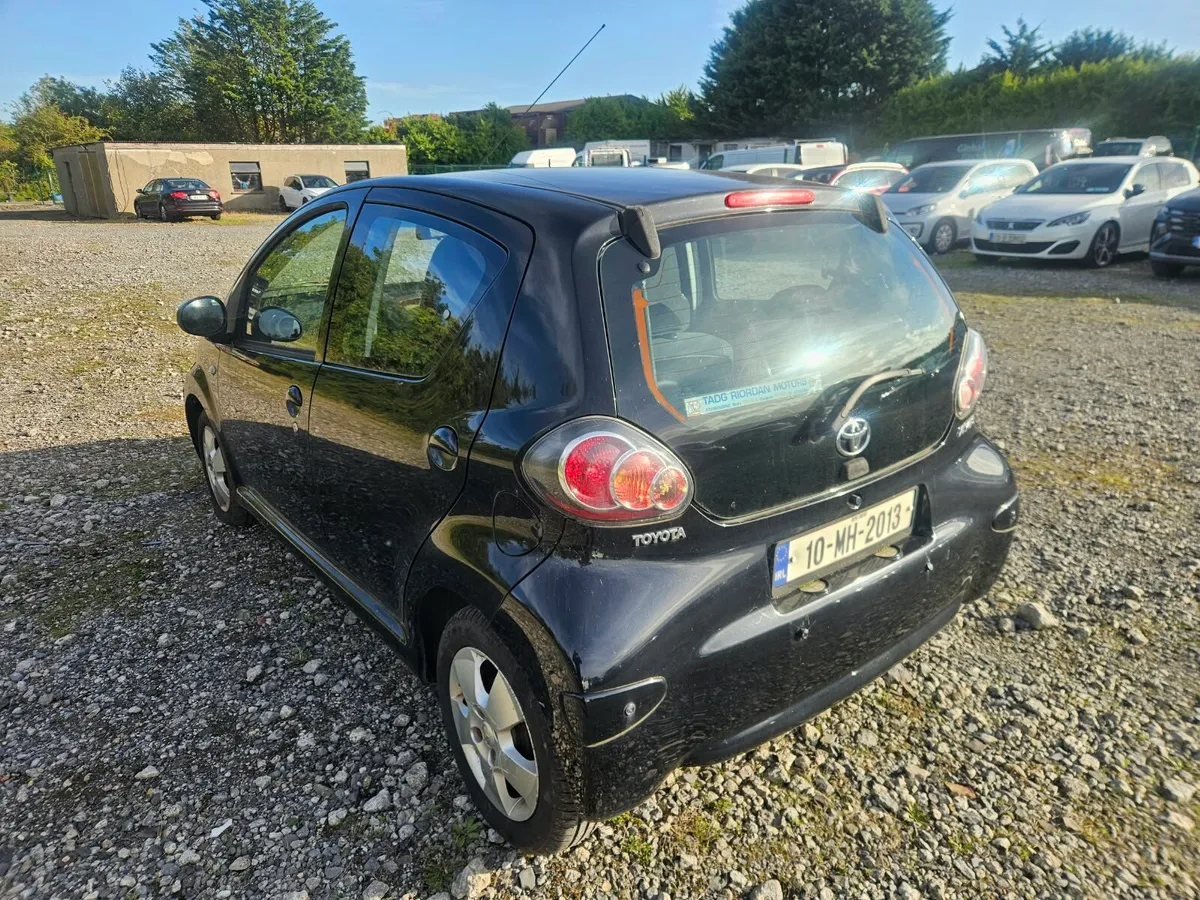 2010 Toyota Aygo. Auto - Image 2