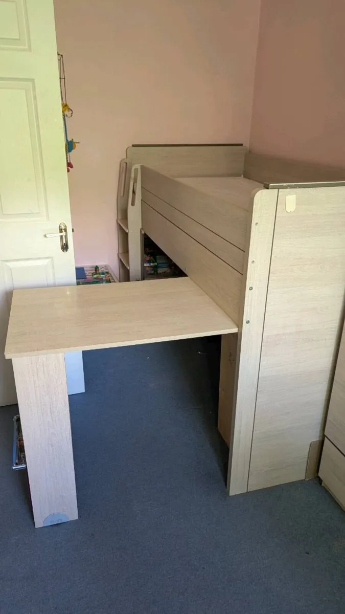 Child/Teen bed - Image 2
