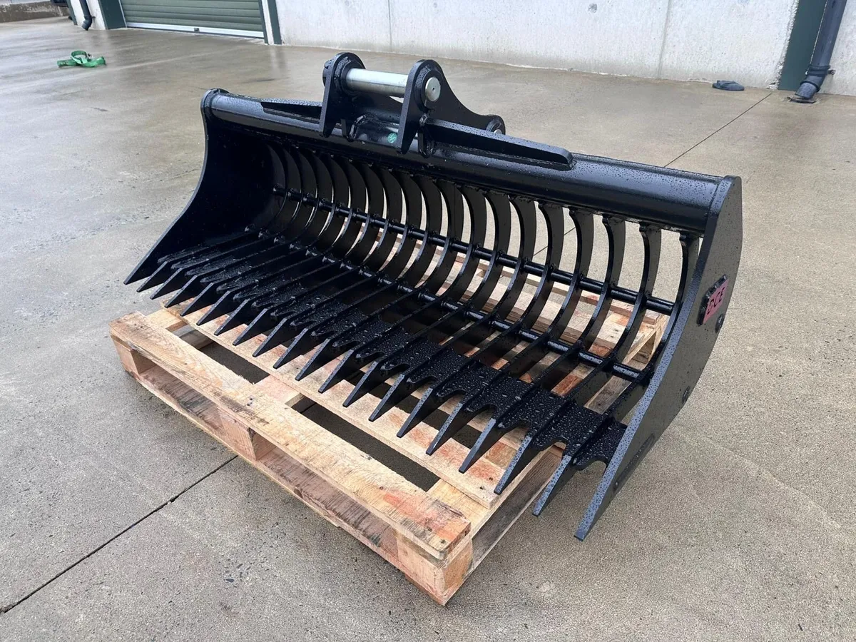 New DCE 6-8 ton lawn rake - Image 1