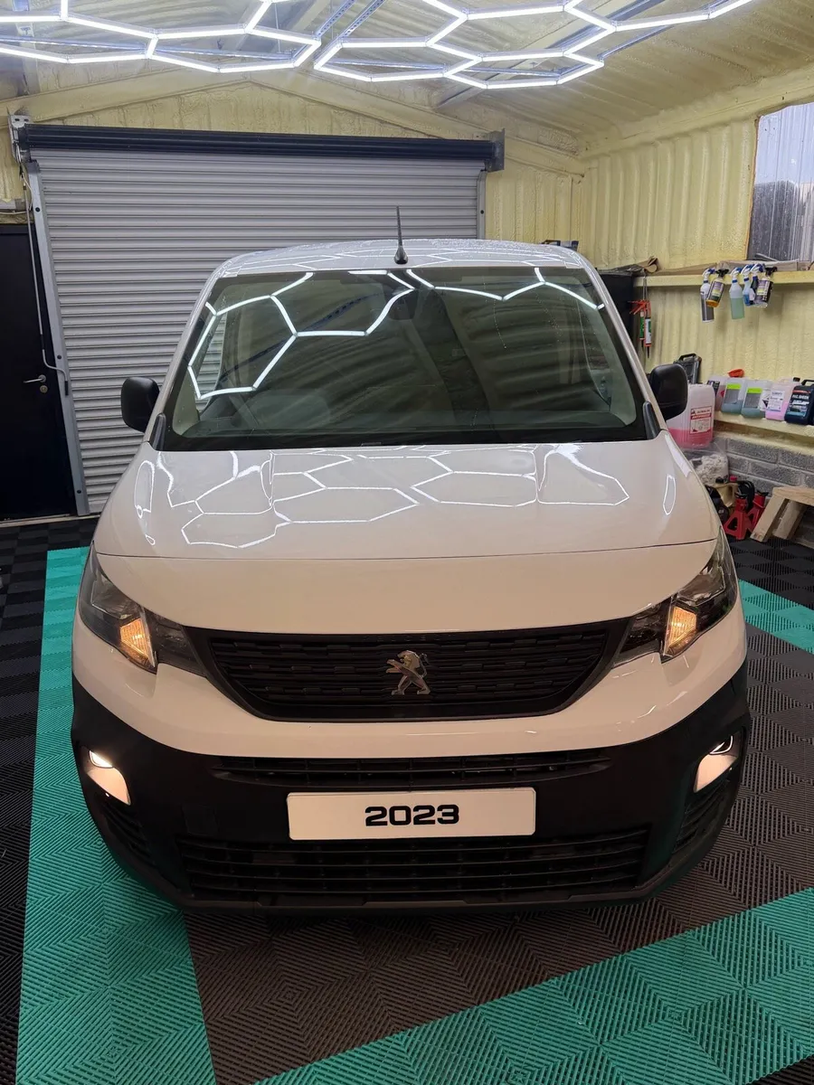 023 AUTOMATIC PEUGEOT PARTNER 38K MILES - Image 3