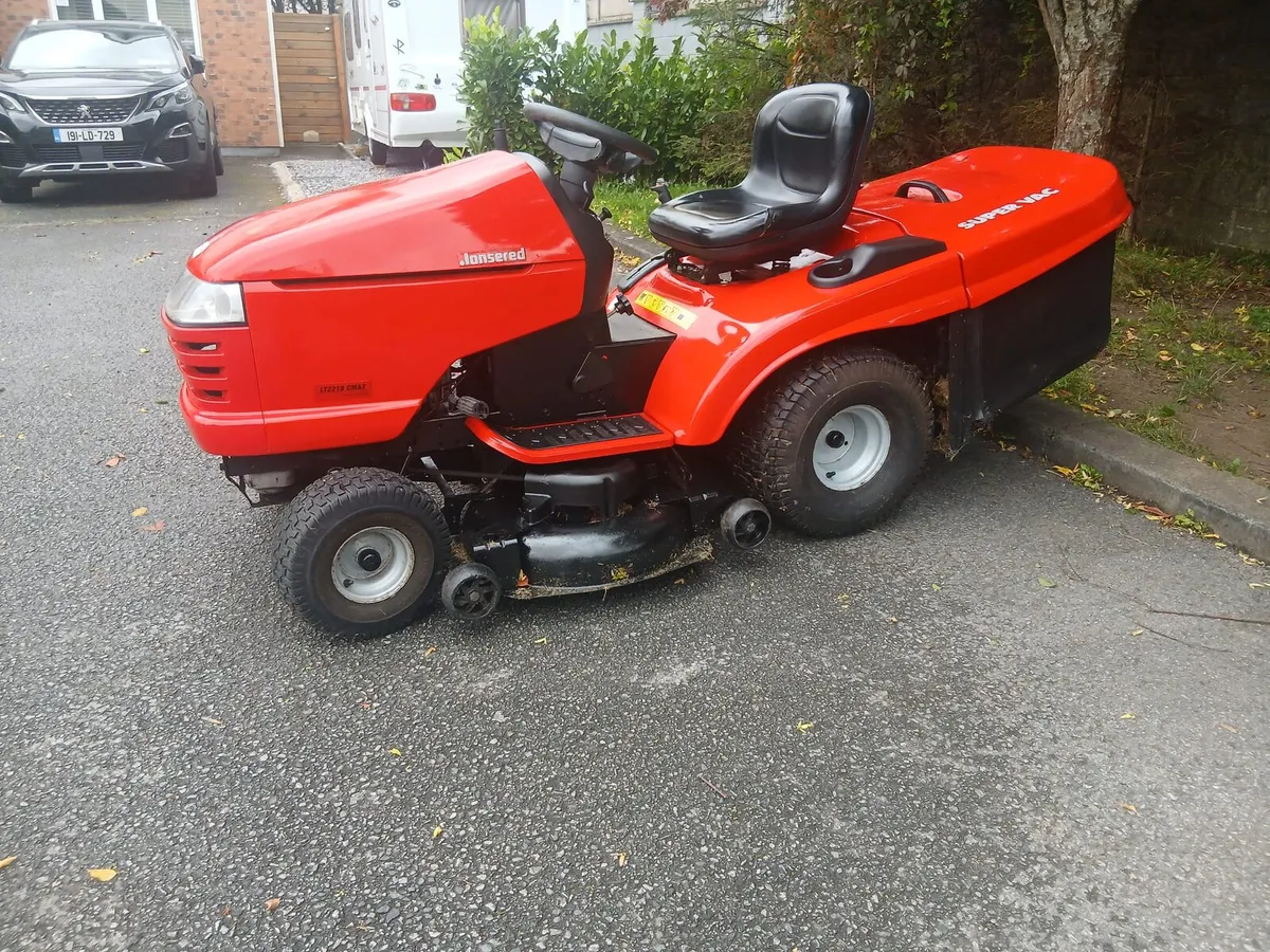Ride on lawnmower - Image 2