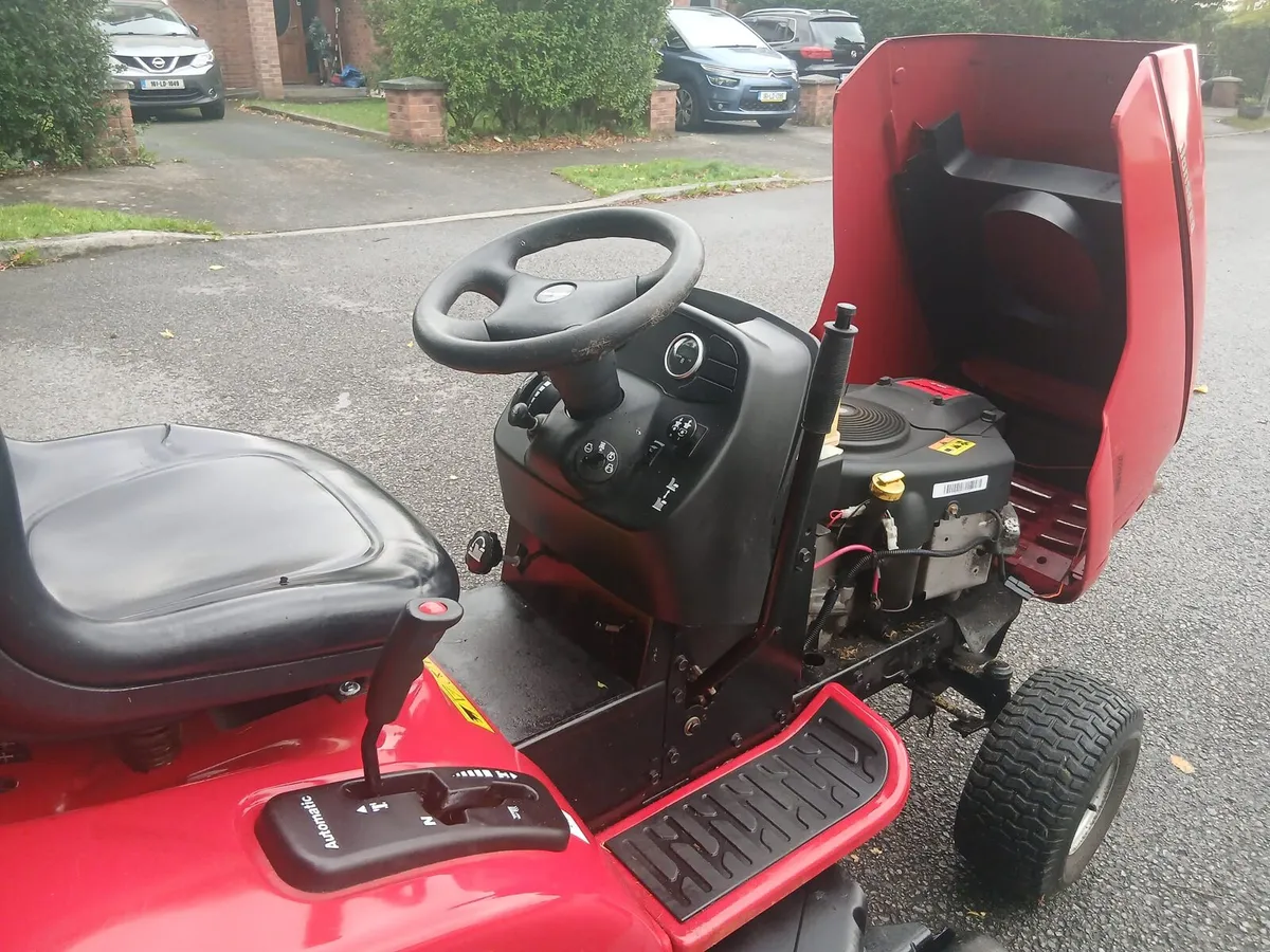 Ride on lawnmower - Image 4