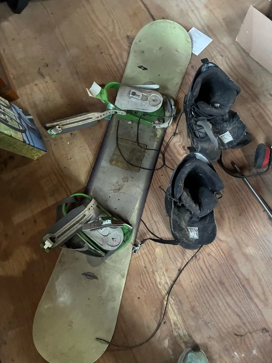 Snowboard - Image 1