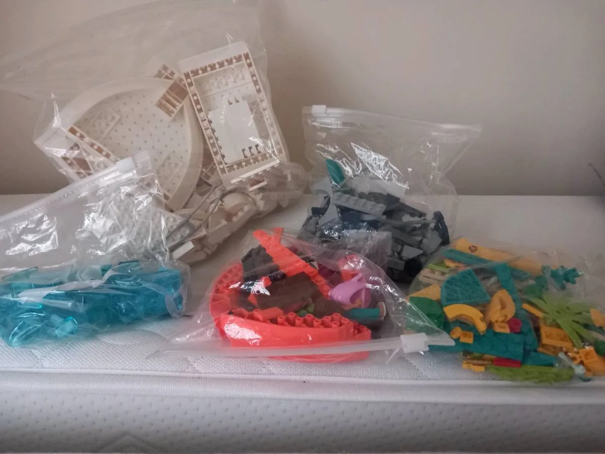 Lego - Image 3