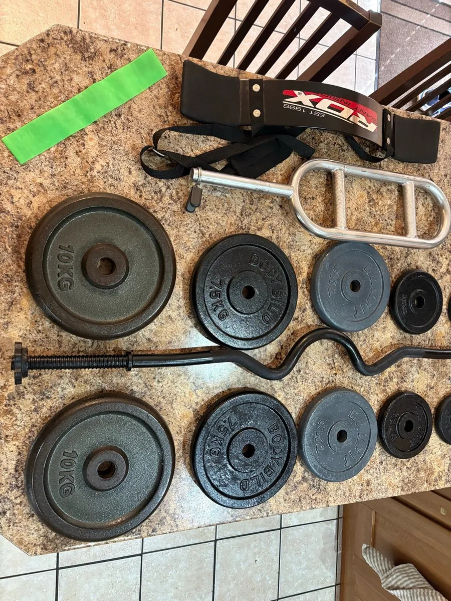 METAL GYM WEIGHTS + BARS, BICEP, TRICEPS + BELT! - Image 3