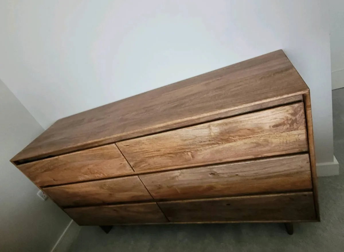 Solid Rustic Oak 6 Drawer Shelf - Image 1