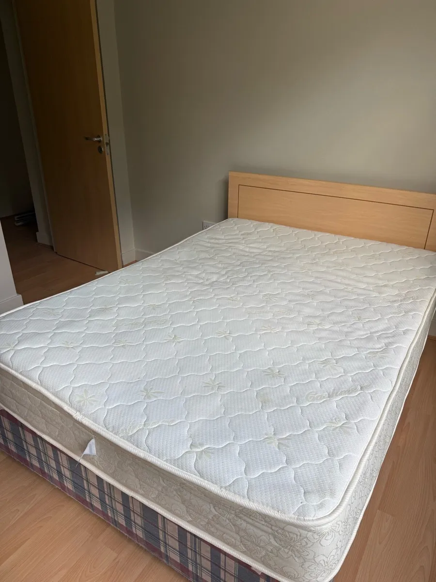 Double bed - Image 3