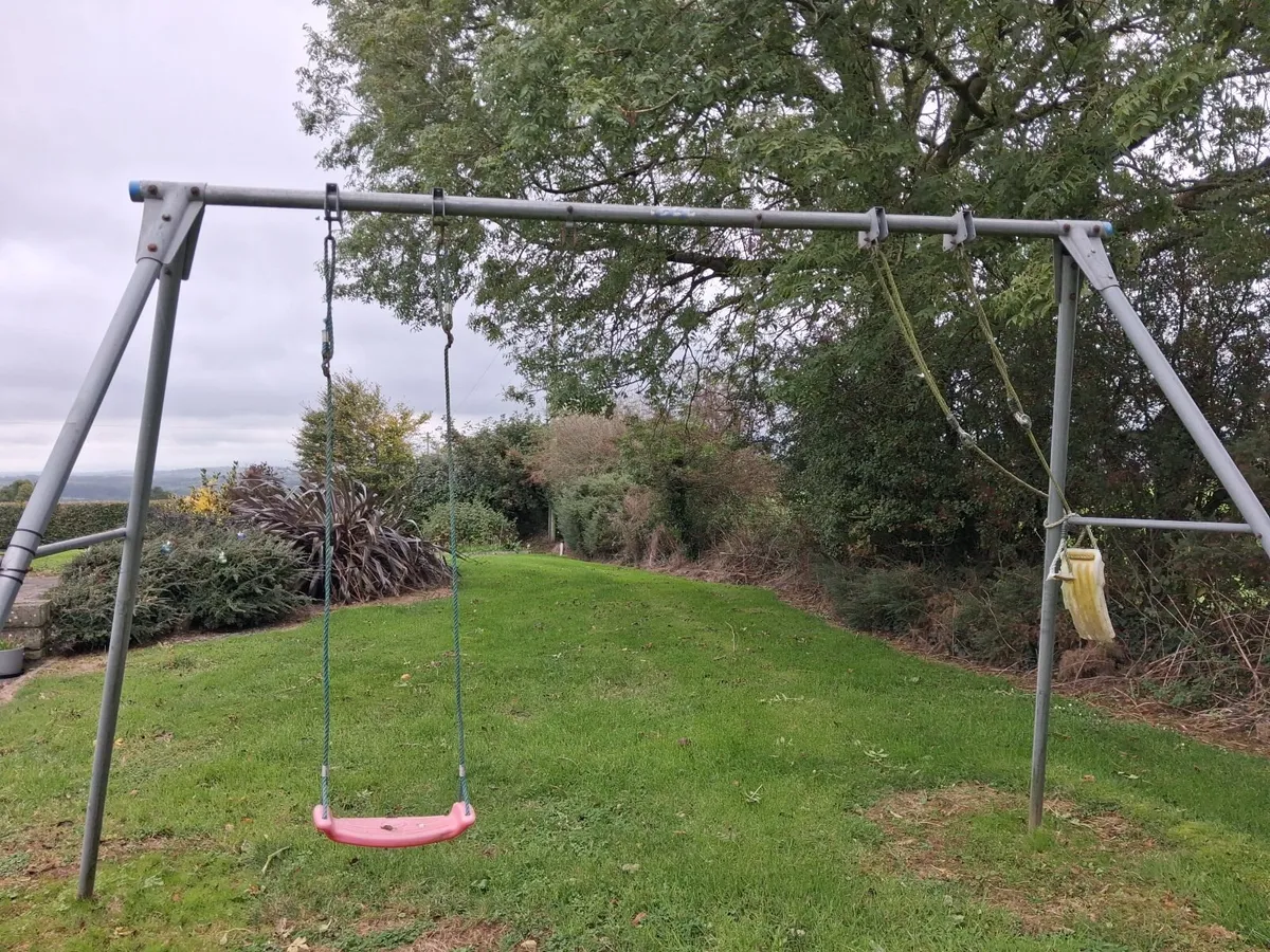 TP Steel Swing Frame - Image 3