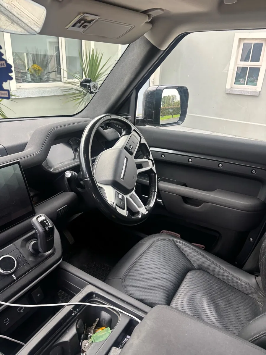 Landrover defender 110 3.0 diesel - Image 2