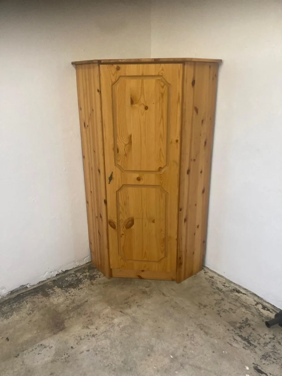 Wardrobe (Pine) - Image 1