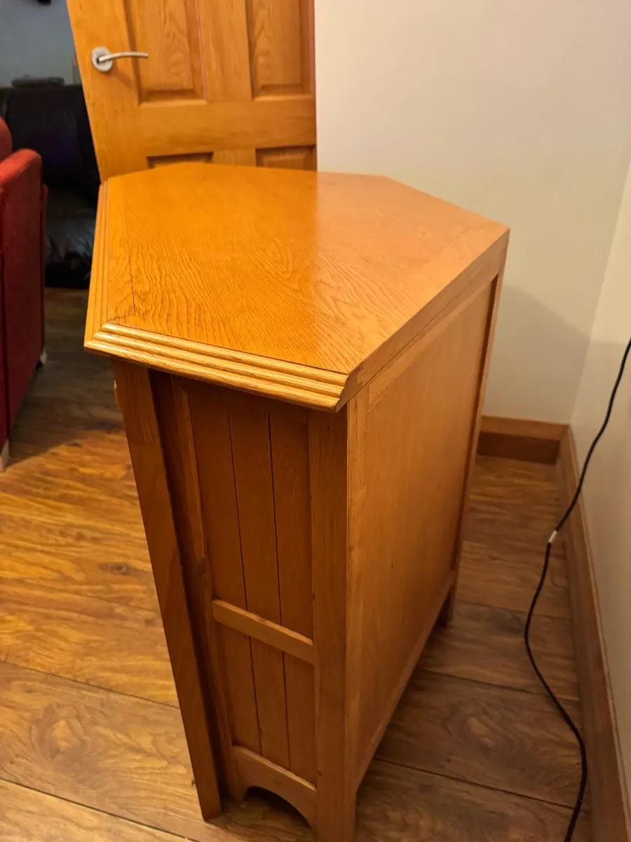 Tv stand - Image 3