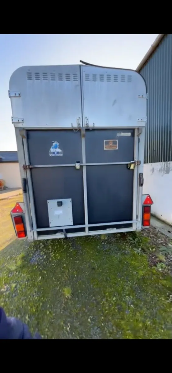2007 Ifor Williams Horsebox For Sale - Image 3