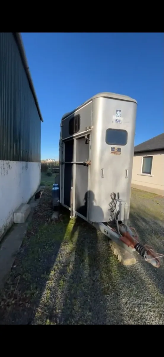 2007 Ifor Williams Horsebox For Sale - Image 4
