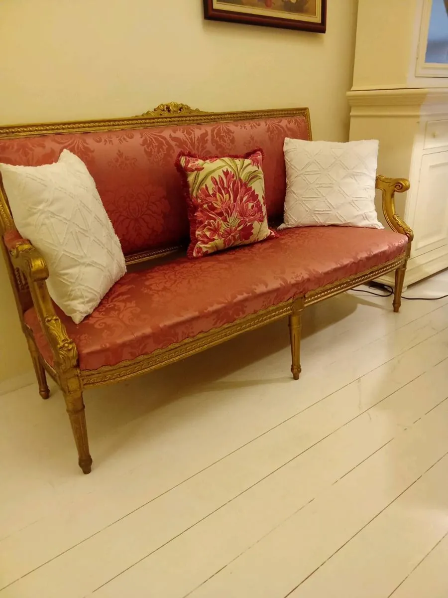 Sofa - Image 4