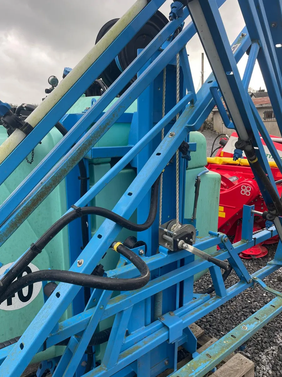 BERTHOUD SPRAYER 800 LITRE - Image 2