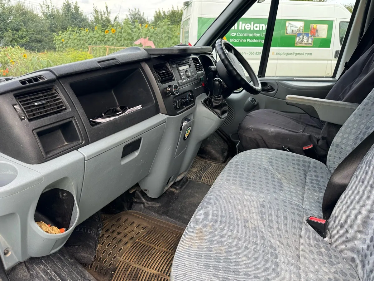 Ford Transit - Image 2
