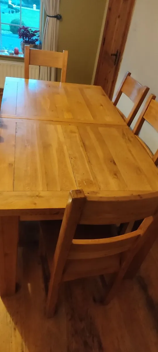 Kitchen table and 6 chairs - Image 4
