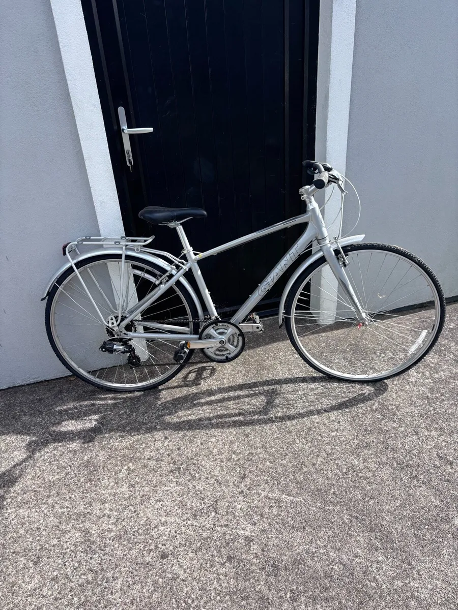 Ladies giant 21” bike