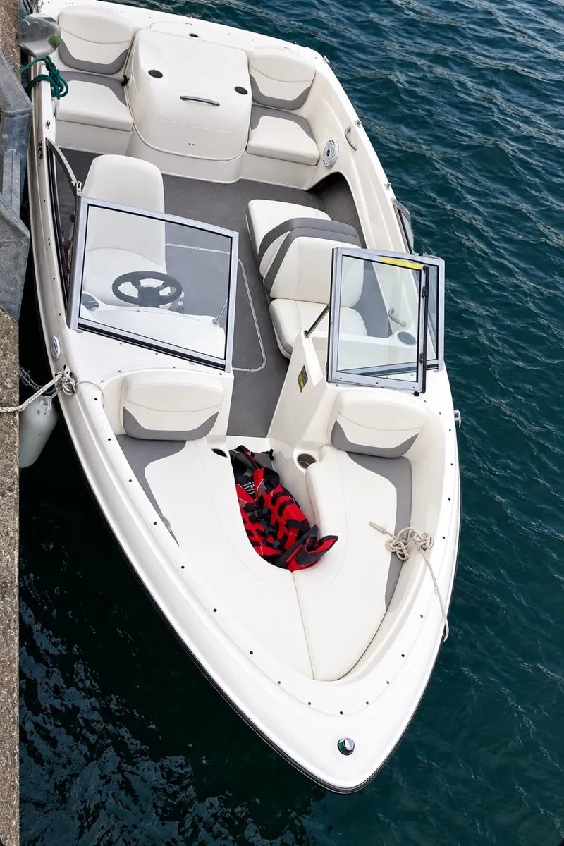 Bayliner 175 Boat - Image 1