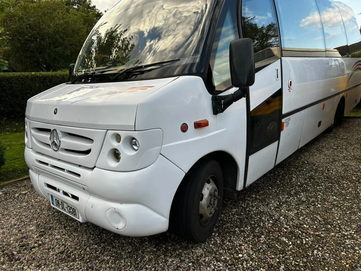Mercedes-Benz Vario 2006 - Image 1
