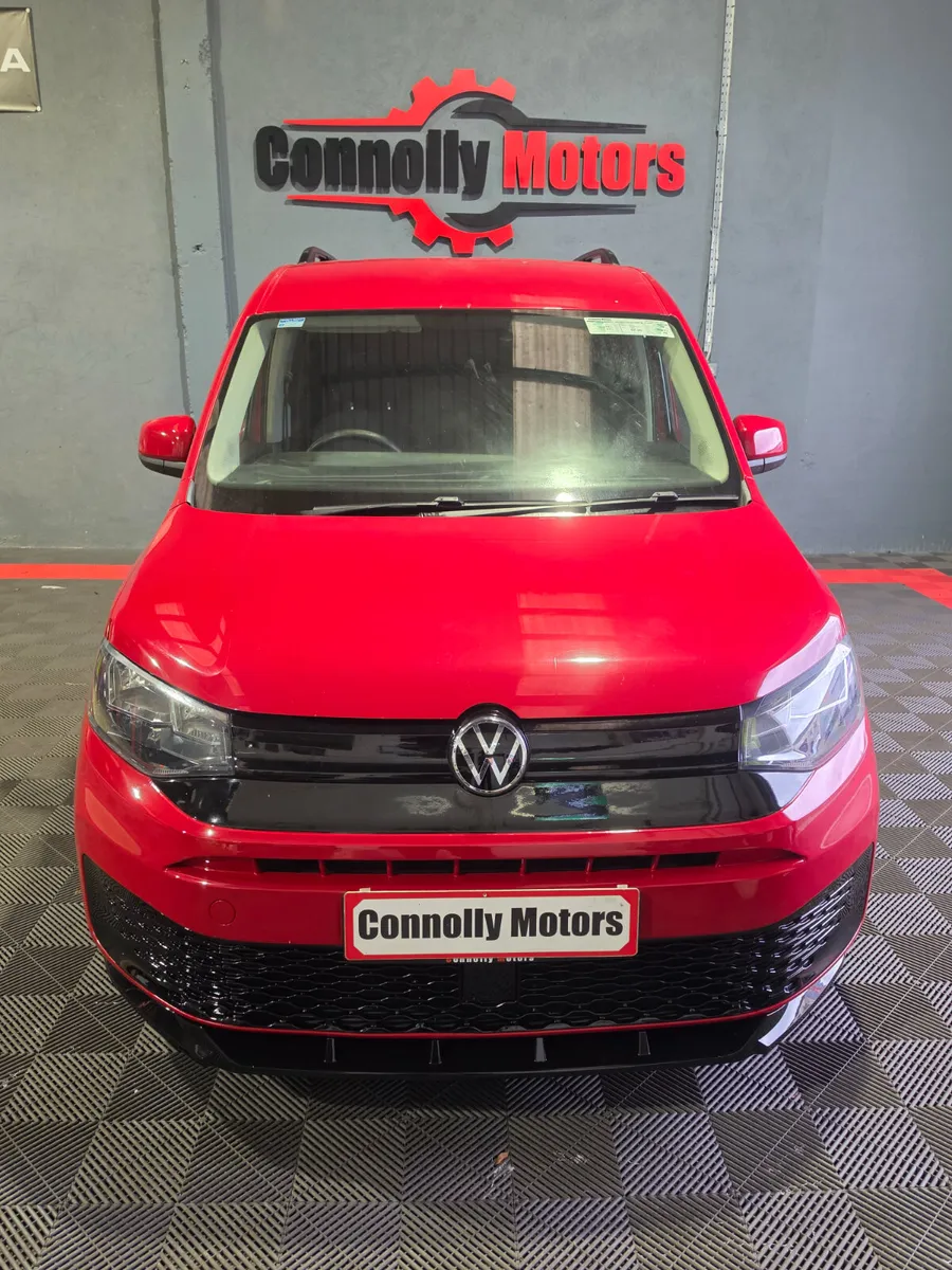 Volkswagen Caddy 2021 - Image 2