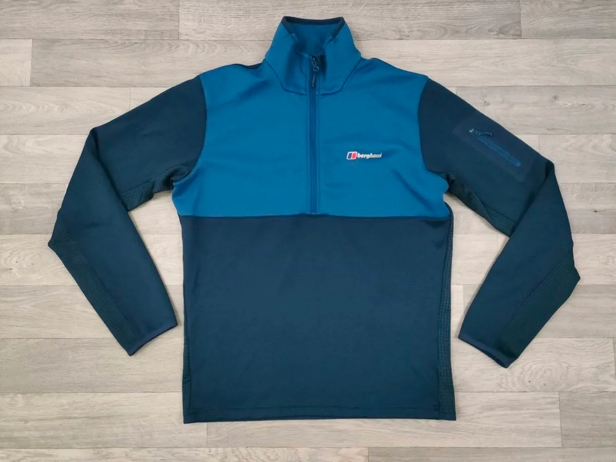 Berghaus Half Zip Fleece Jumper Mens Large - Image 1