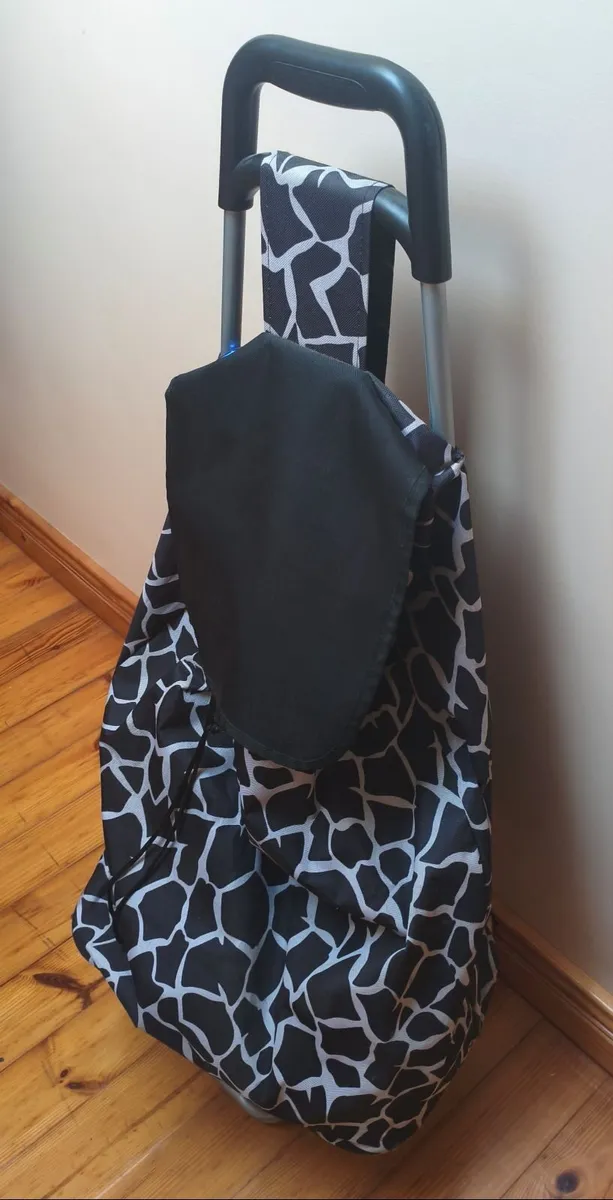 Large Shopping Trolley - Image 4