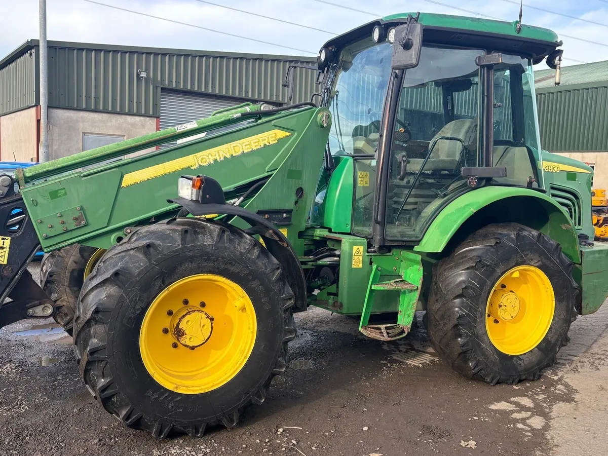 2002 John Deere 3800 - Image 1