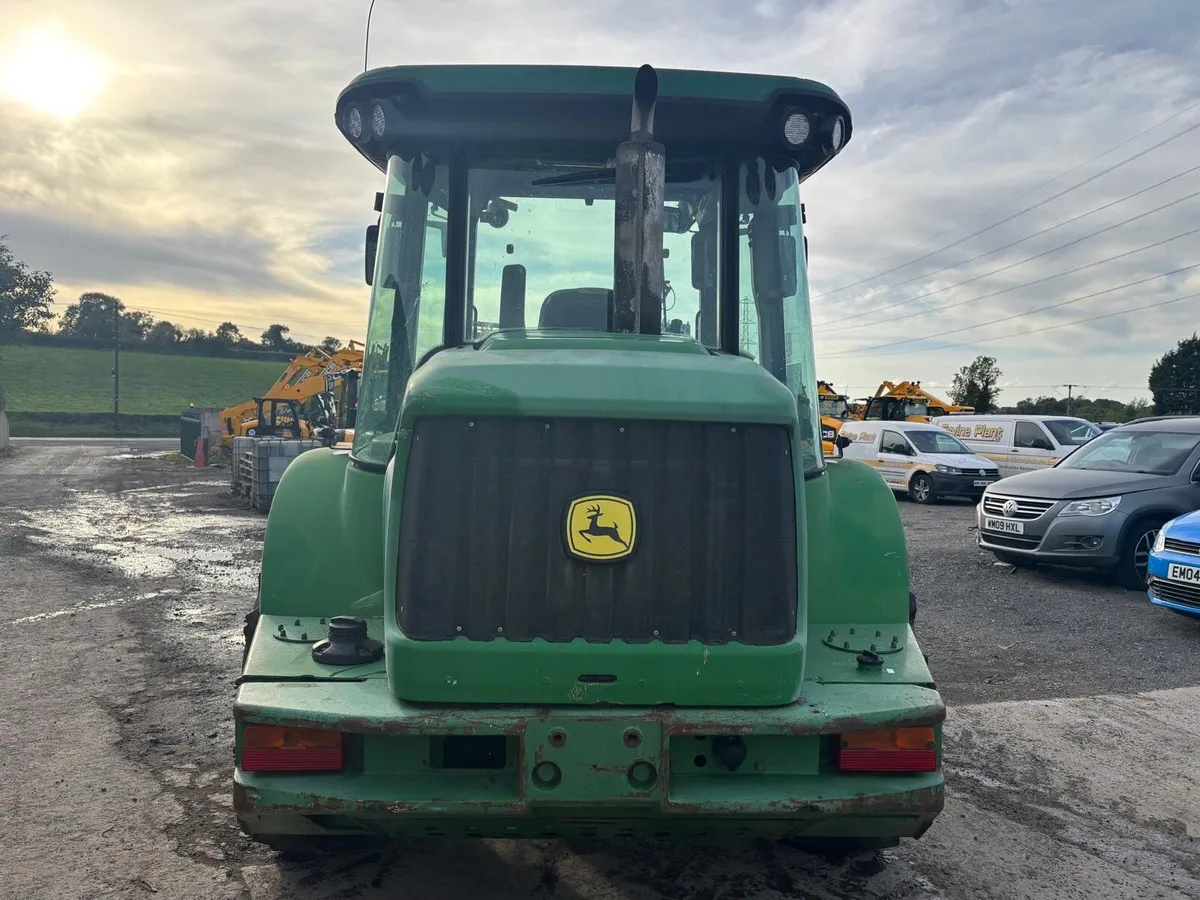 2002 John Deere 3800 - Image 3