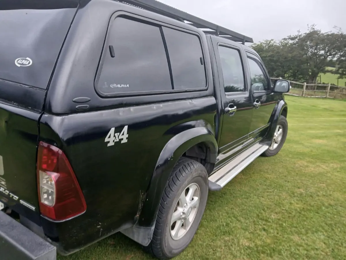 Isuzu D-Max 2010 - Image 2
